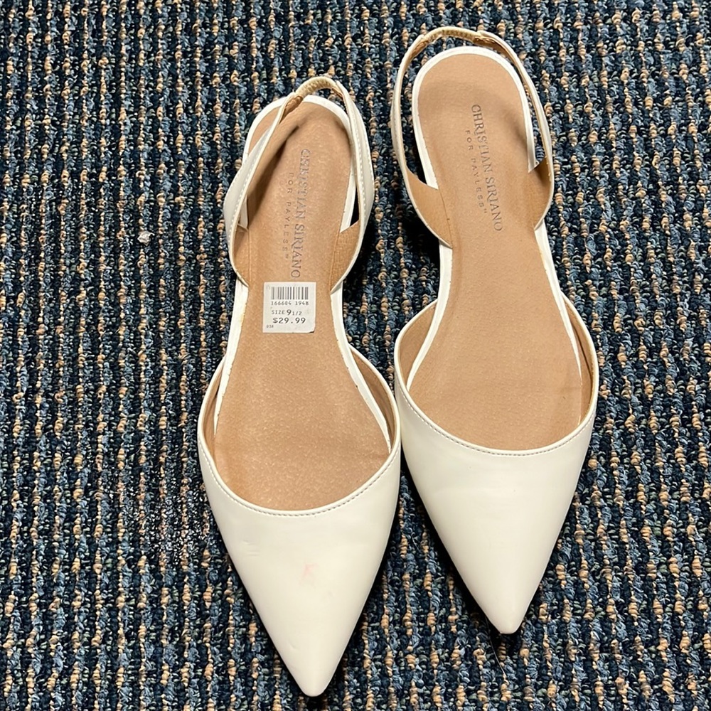 Women’s flats